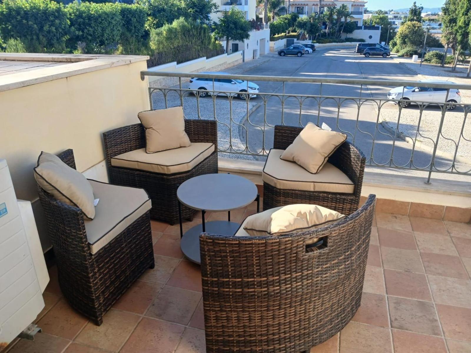 Apt Aurora Lote 80 3 Bedroom Lagos Exterior photo